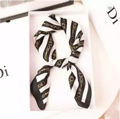 Mattize Assorted color scarfs